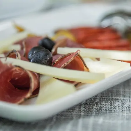 Gasthof Mon Perin Castrum - Dado