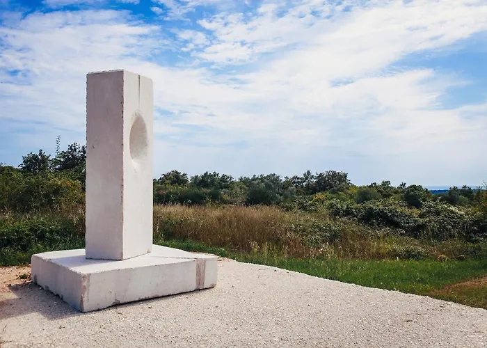 Gæstehus Mon Perin Castrum - Dado 2*