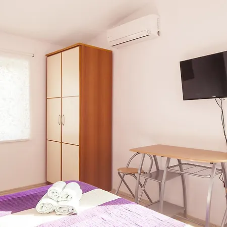 Mon Perin Castrum - Dado 2*