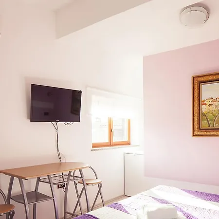 Mon Perin Castrum - Dado 2*