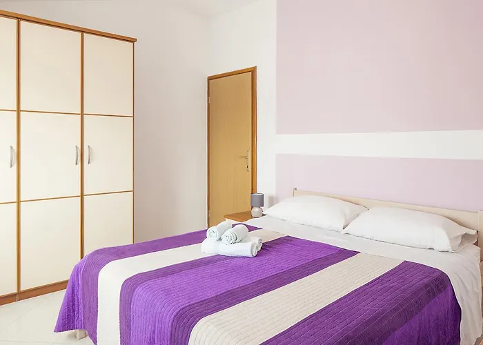 Mon Perin Castrum - Dado 2*